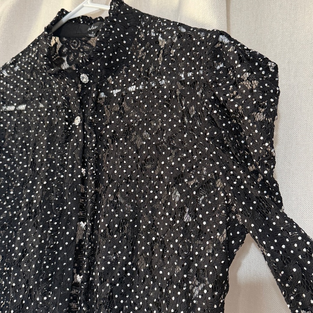 Lulus diamond button down - Picture 2 of 4